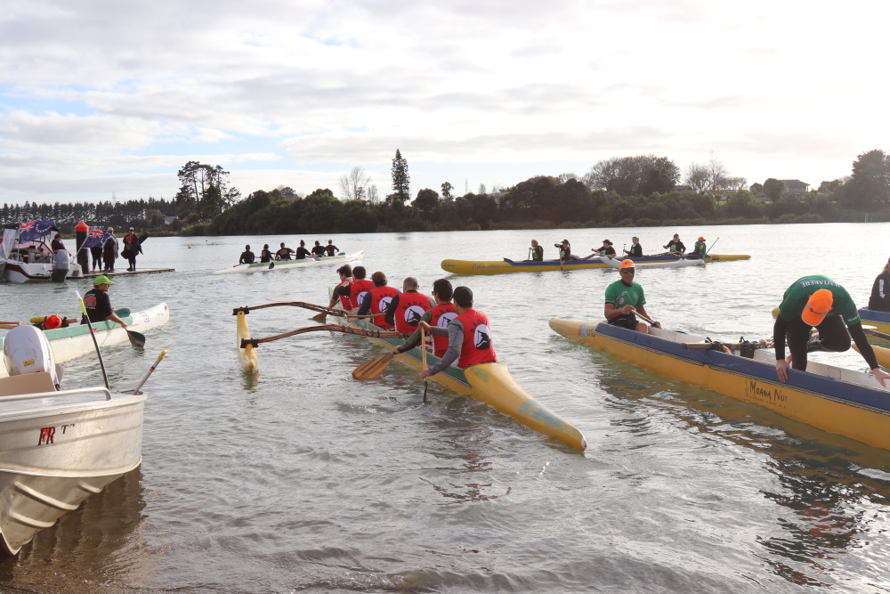 Beginning of a mens race